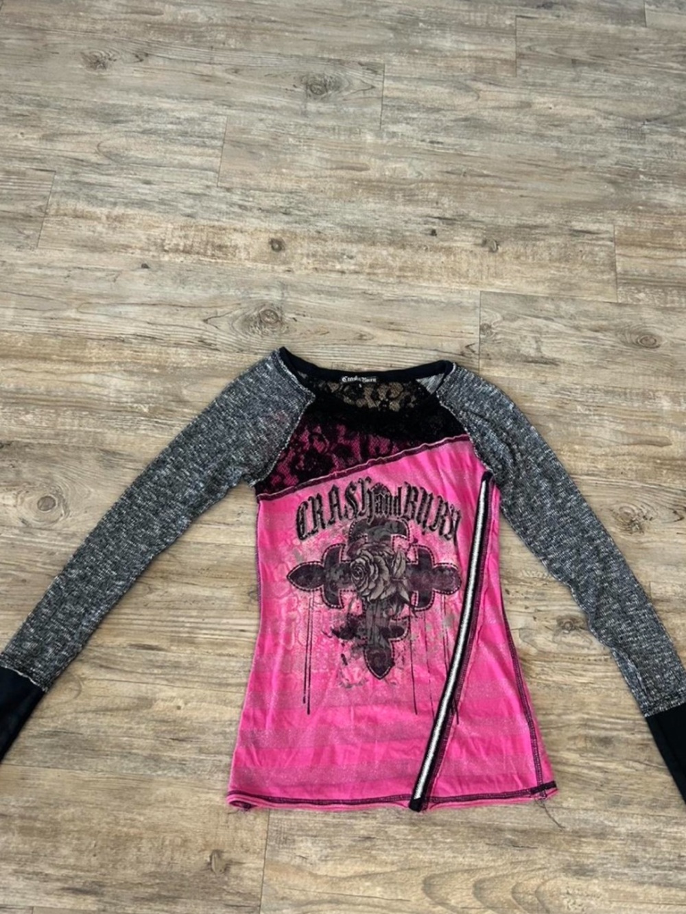 Vintage crash and burn Pink & Gray Graphic Lace Raglan Top